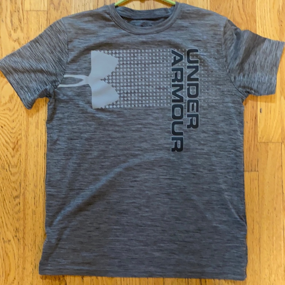 Under Armour Tshirt YXL